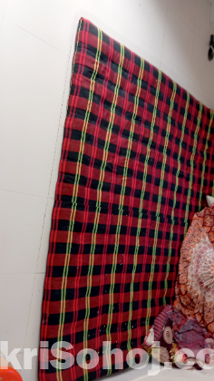 দুইটি তোষক